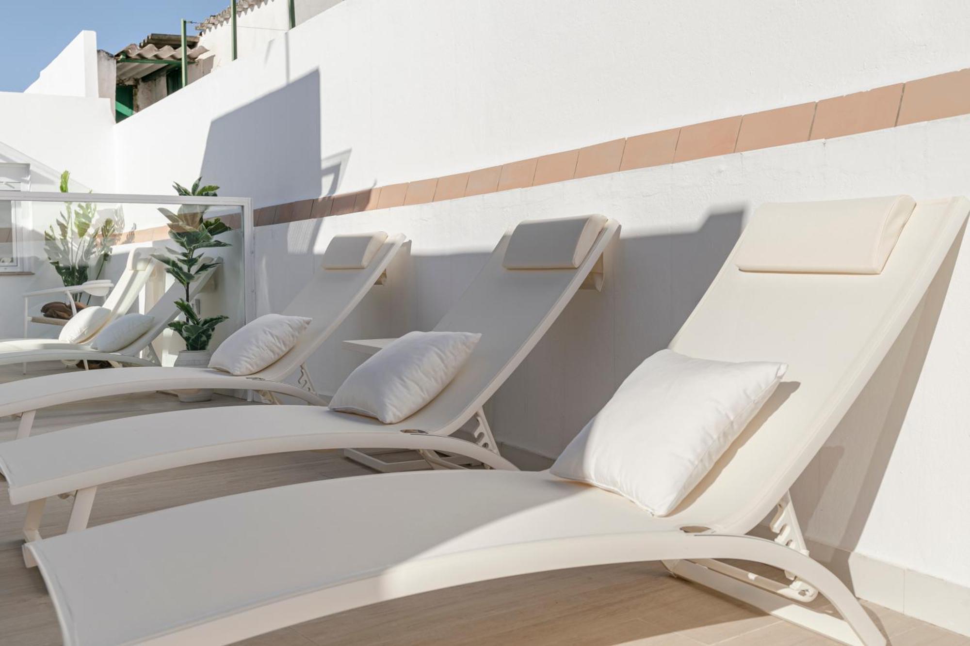 Isg Apartments Faustino 45 Seville Ngoại thất bức ảnh