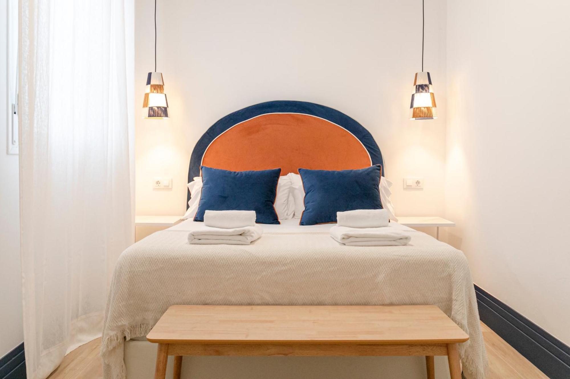 Isg Apartments Faustino 45 Seville Ngoại thất bức ảnh