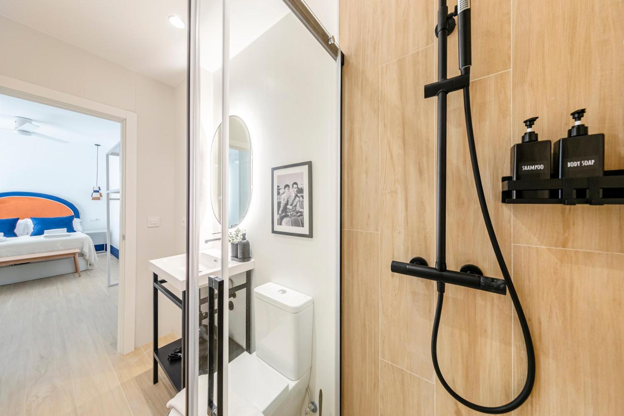 Isg Apartments Faustino 45 Seville Ngoại thất bức ảnh