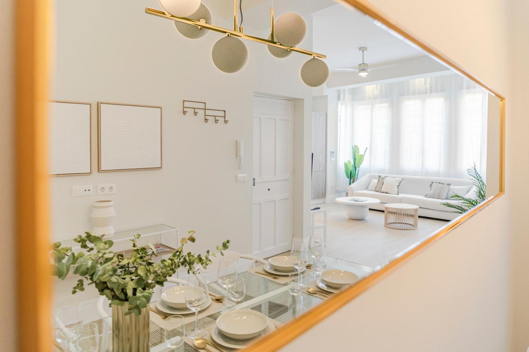 Isg Apartments Faustino 45 Seville Ngoại thất bức ảnh